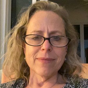 Meet your Posher, Leanne